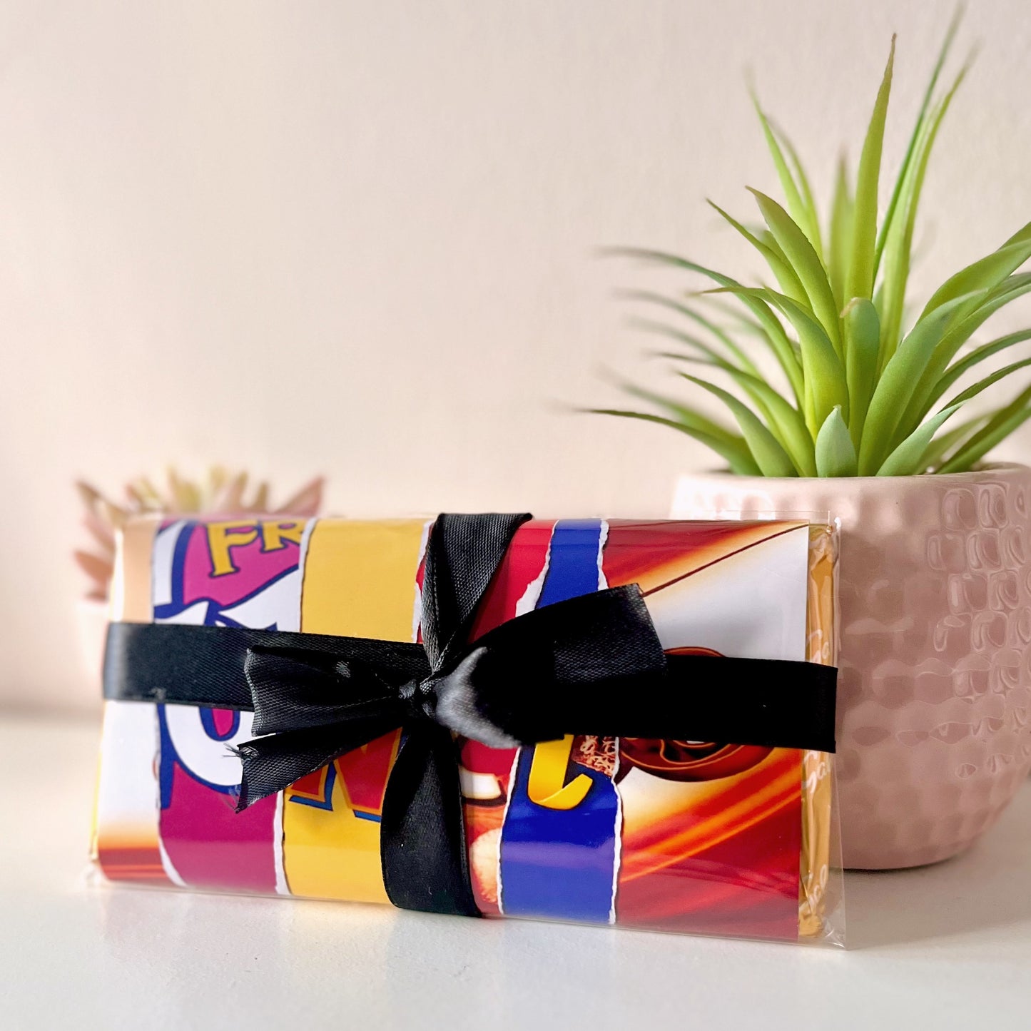 Uncle Galaxy Smooth Caramel Chocolate Bar - Blush Boulevard Chocolate Bar